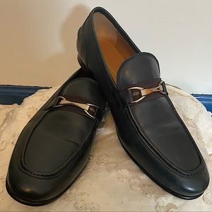 Men’s Leather loafers from Sak’s Fifth!